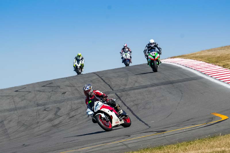 donington no limits trackday;donington park photographs;donington trackday photographs;no limits trackdays;peter wileman photography;trackday digital images;trackday photos